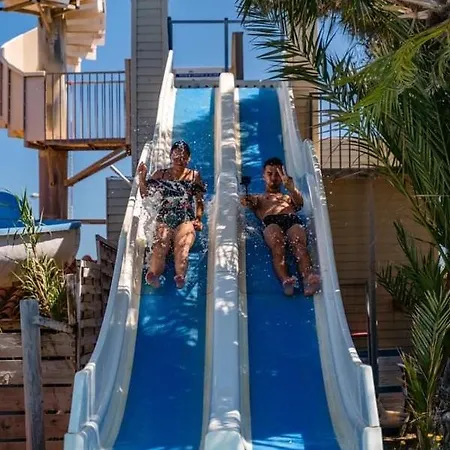 Mobil Clim 3 A 100m De La אתר קמפינג