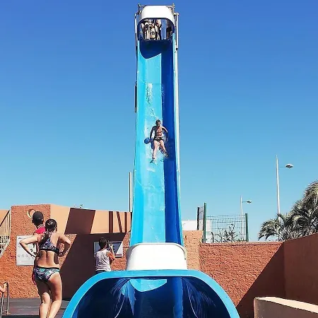 Campsite Le Mar Estang Canet-en-Roussillon